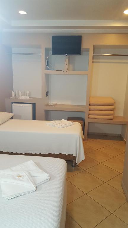  Hotel Peroza Corbelia