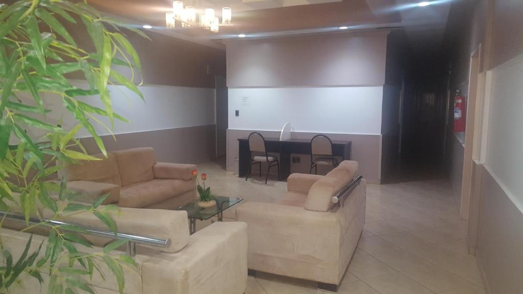  Hotel Peroza Corbelia