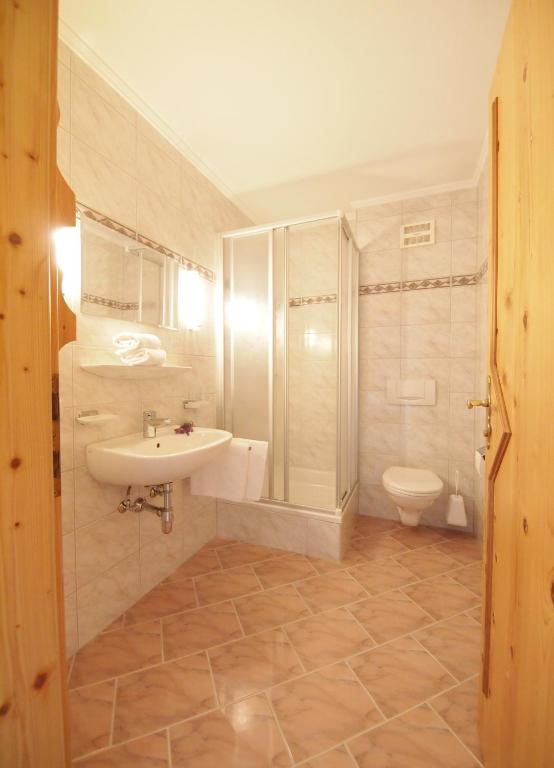 Kúpeľňa v ubytovaní Landhaus Dorfer