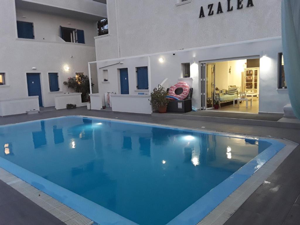 Bazén v ubytování Azalea Hotel nebo v jeho okolí