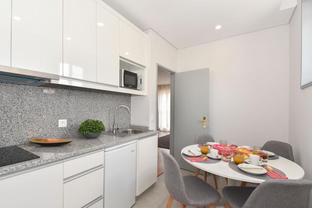 Rosario's Boutique Apartments - 1