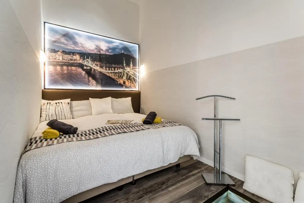 BpR Sunlight Apartment In The City Center, Budapest, Hungary