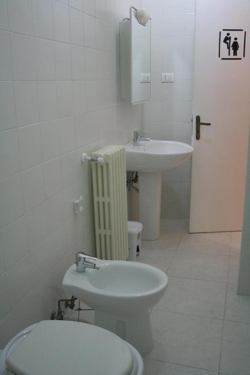 Urban Oasis Hostel - 16