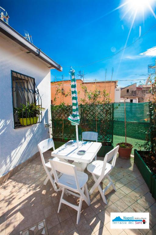 A patio or other outdoor area at Terrazza del Santo 2,0 - La Terrazza nel cuore di Napoli