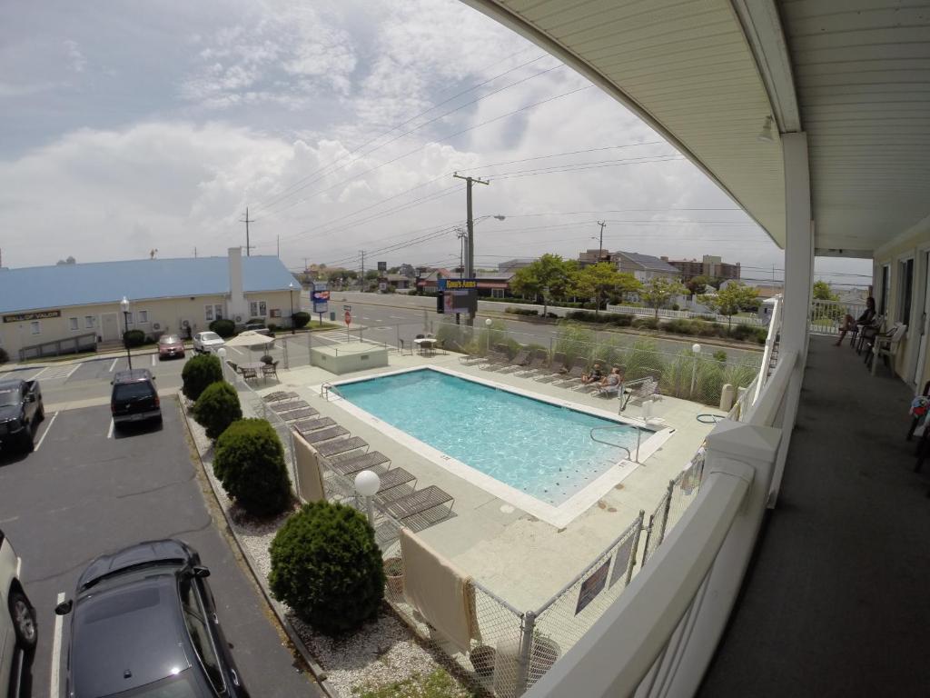 Kings Arms Motel photo