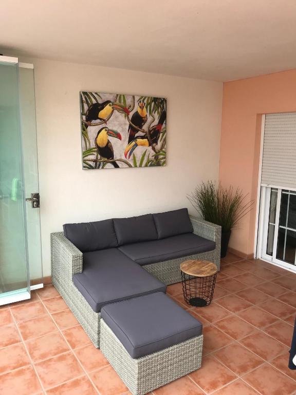 Posedenie v ubytovaní Nerja Burriana Playa