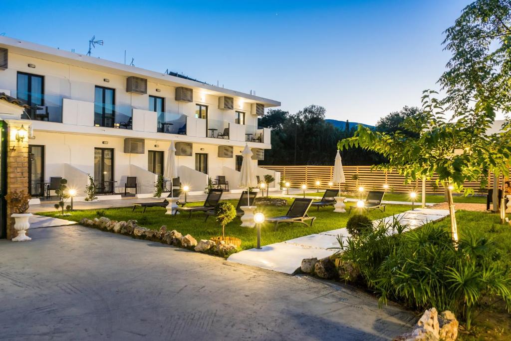 Vonkajšia záhrada v ubytovaní Rooms 48 by Zante Plaza