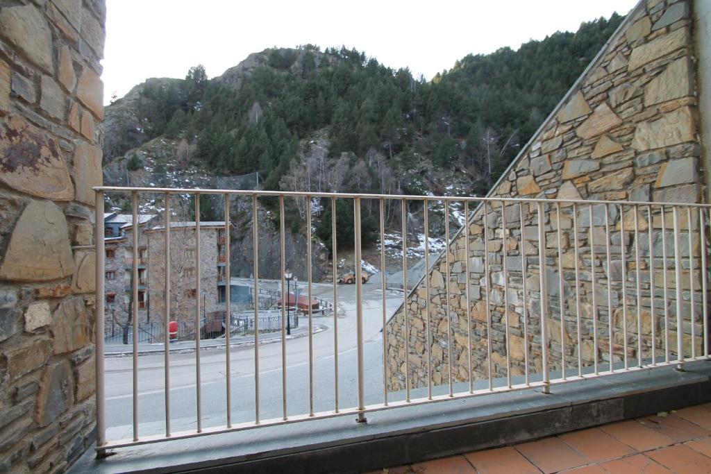 a balcony with a view of a parking lot at Pont de Toneta 1,1 Ransol, Zona Grandvalira in Ransol