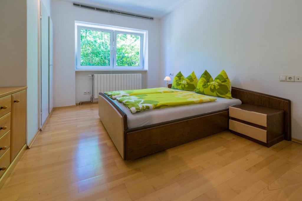Fotografie z fotogalerie ubytování Two-Bedroom Apartment in Crikvenica VI v destinaci Sopaljska