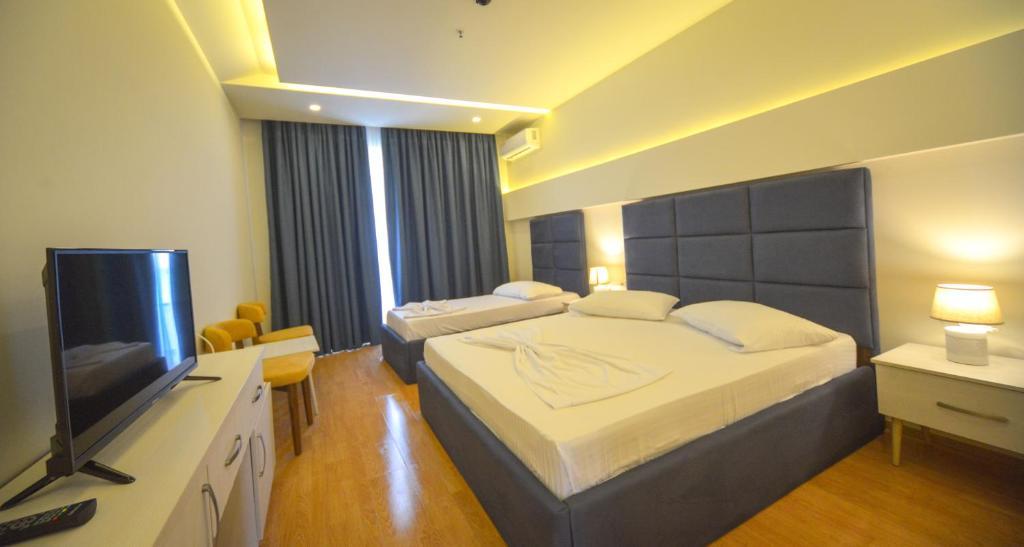 Hotel Elesio - Deluxe Triple Room With Sea View