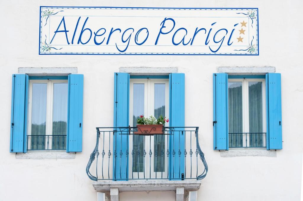 Balkón nebo terasa v ubytování Albergo Parigi