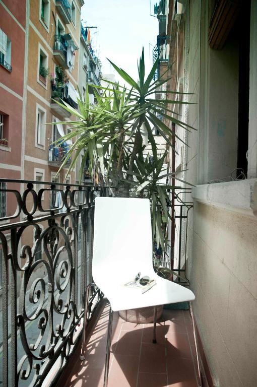 Balcone o terrazza di Barceloneta Suites Apartments Beach