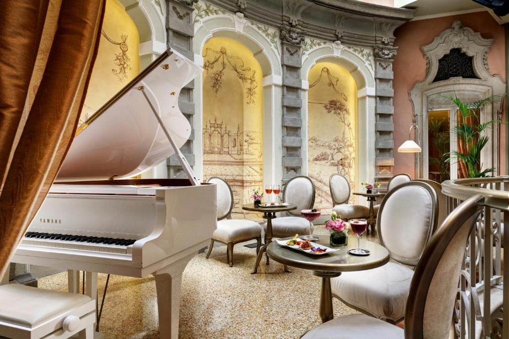 Posezení v ubytování Château Monfort - Relais & Châteaux