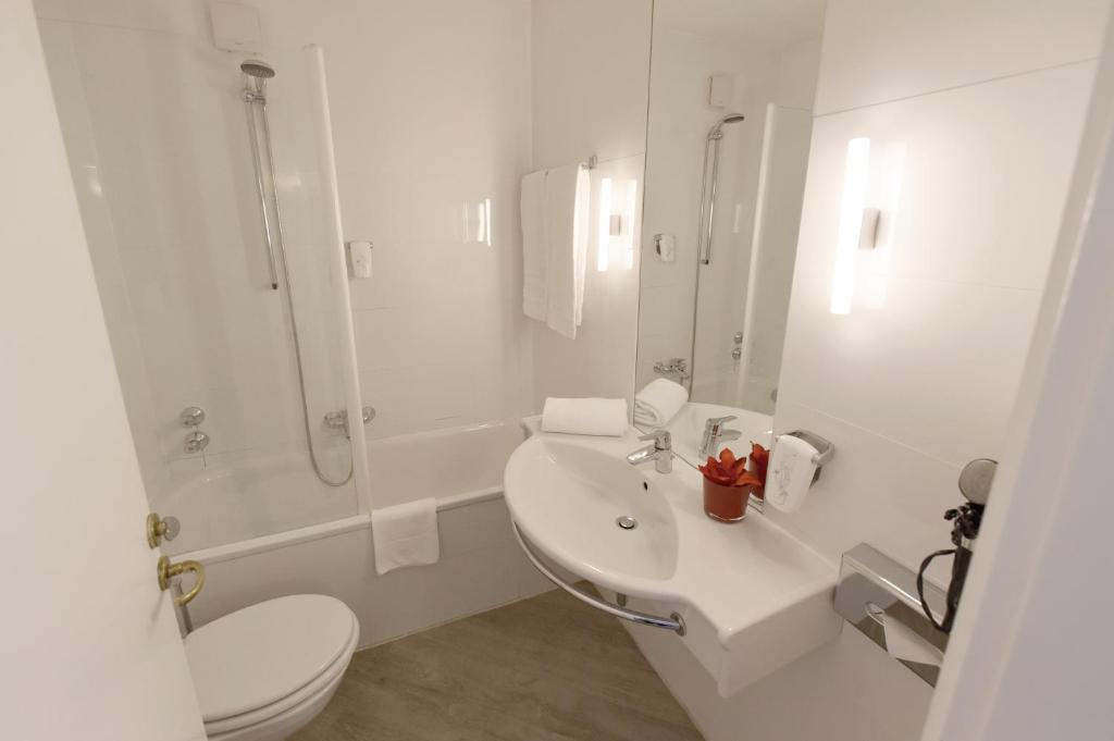 Ванна кімната в Am Neutor Hotel Salzburg Zentrum
