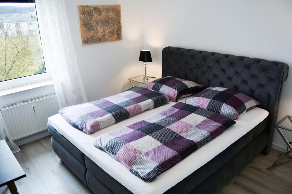 Lindenhof Hahn - Two-Bedroom Apartment/ Birwesheck