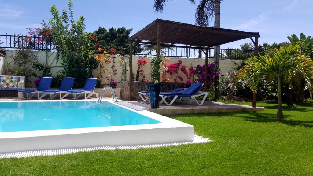 The swimming pool at or close to Alsol Nogal- Adults Only