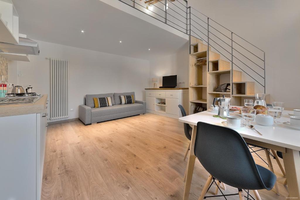 Kuchyňa alebo kuchynka v ubytovaní Sarpi Loft Florence