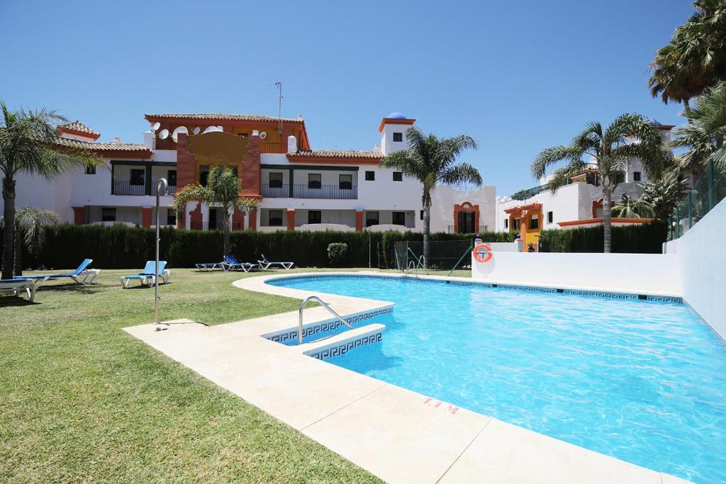 Apartment Nice, big flat close to Puerto Banus, Estepona ...