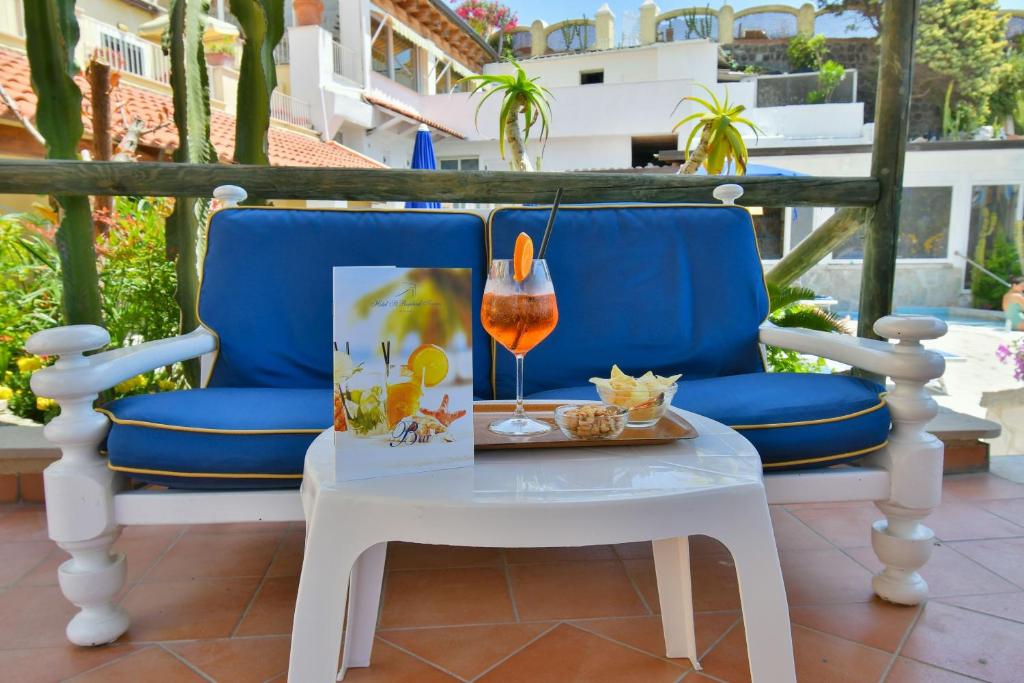 Nápoje v ubytování Hotel Terme Saint Raphael