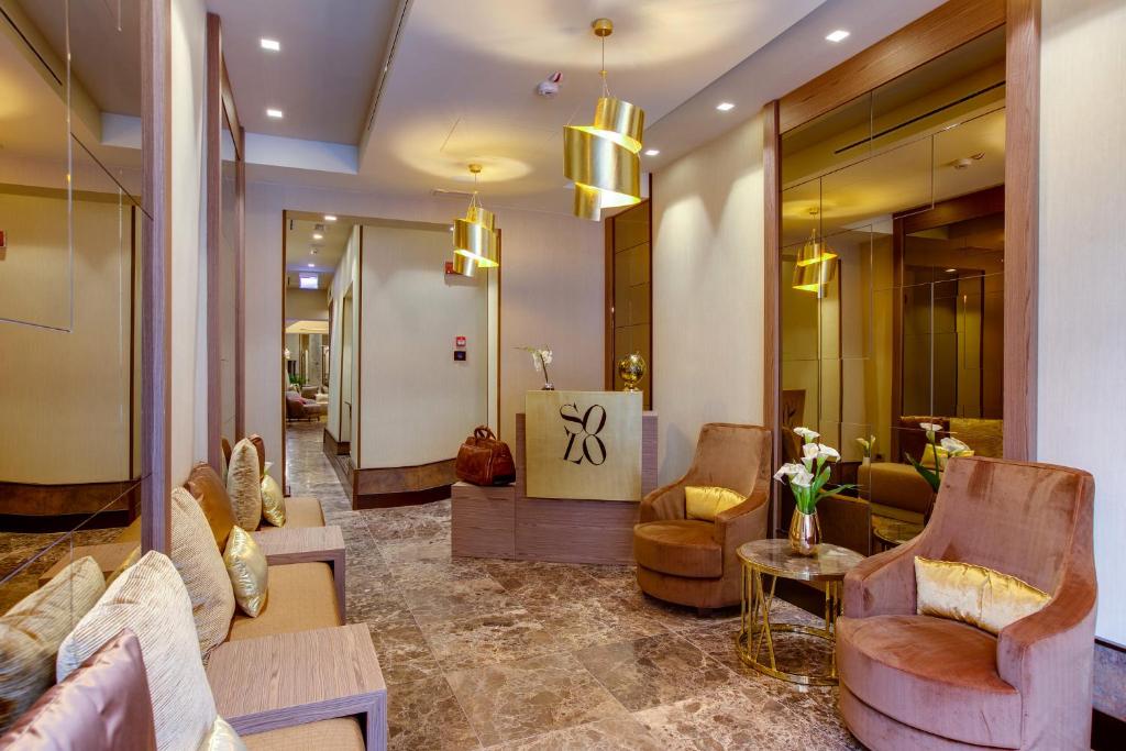 Część wypoczynkowa w obiekcie Solo Experience Hotel
