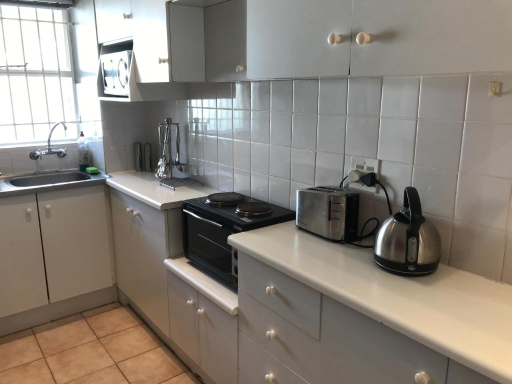 Green Point Self Catering Studios - Apartment