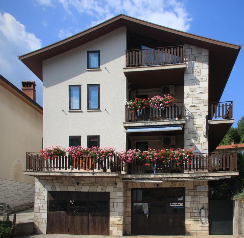 Apartma Mika - Apartment