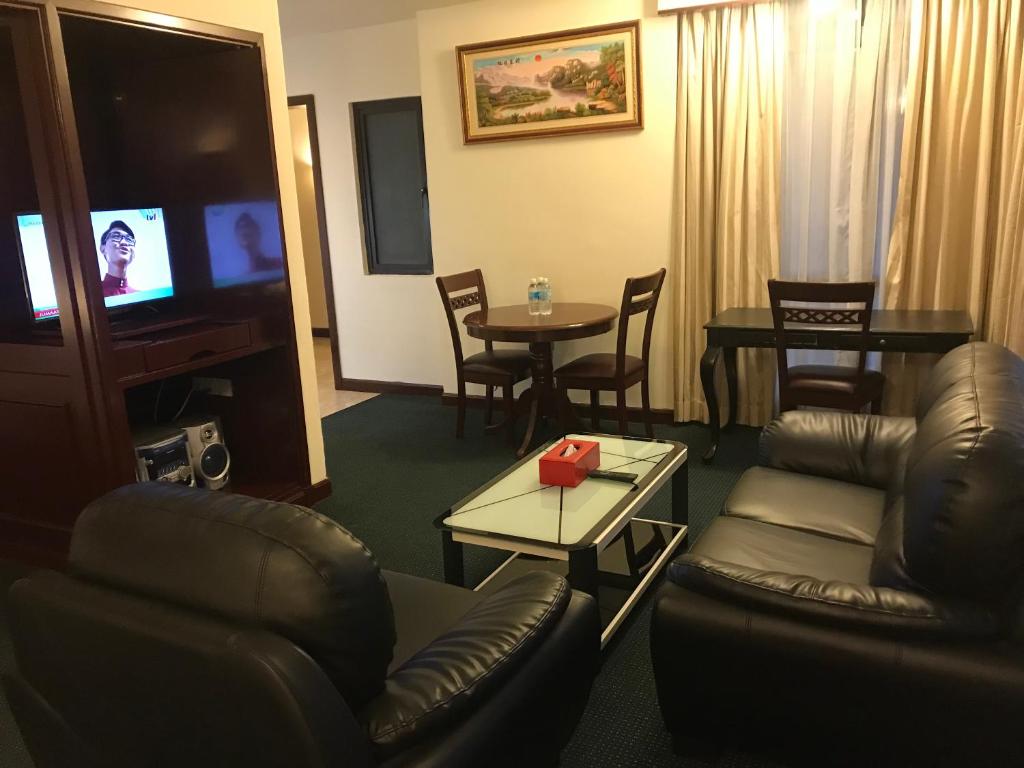 Ein Sitzbereich in der Unterkunft KL Service Suites at Times Square KL