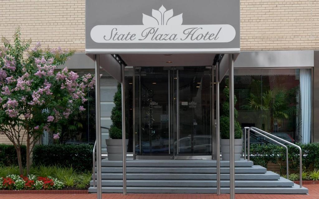 Exteriér nebo vchod ubytování State Plaza Hotel