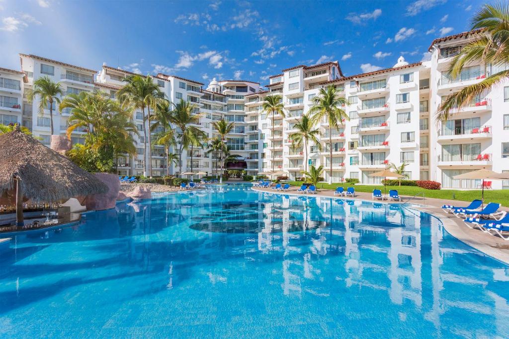 Bazén v ubytování Vamar Vallarta All Inclusive Marina & Beach Resort nebo v jeho okolí