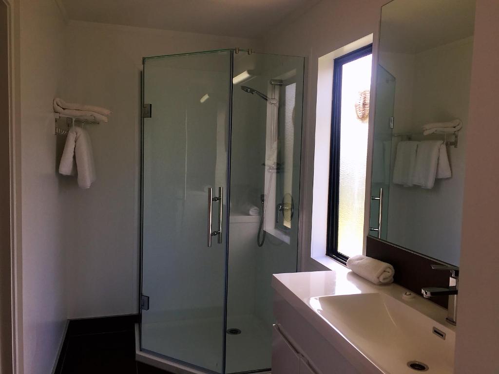 Koupelna v ubytování Grosvenor Motel