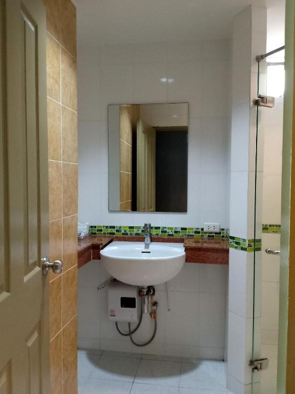 Koupelna v ubytování Aonang Eco Inn Krabi