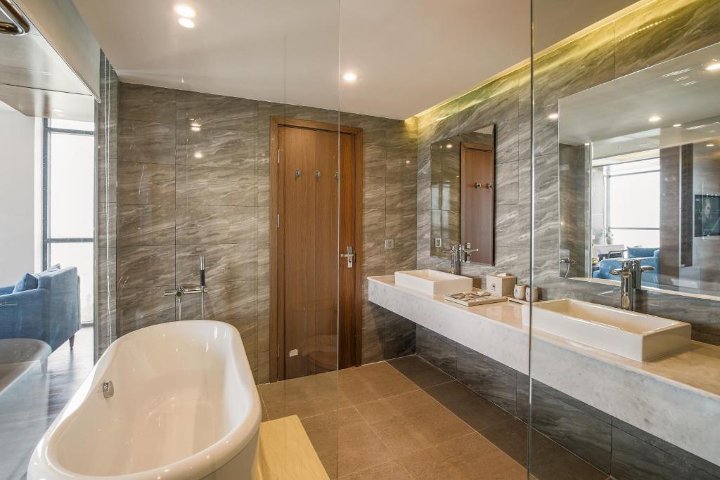 Suite Hướng Biển - Kèm Trà Chiều