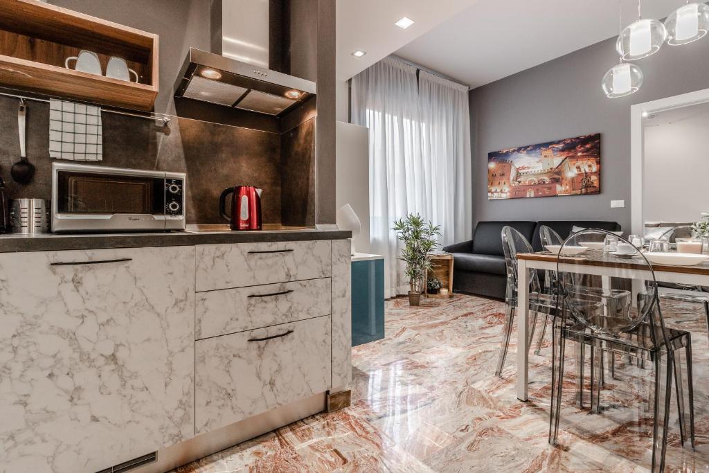 Ugo Bassi Apartments - Apartment