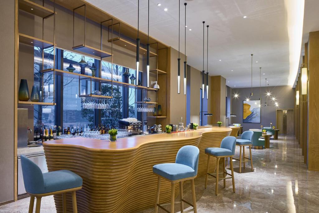 Ποτά στο The Qube Hotel Shanghai Sanjiagang - Offer Pudong International Airport and Disney shuttle