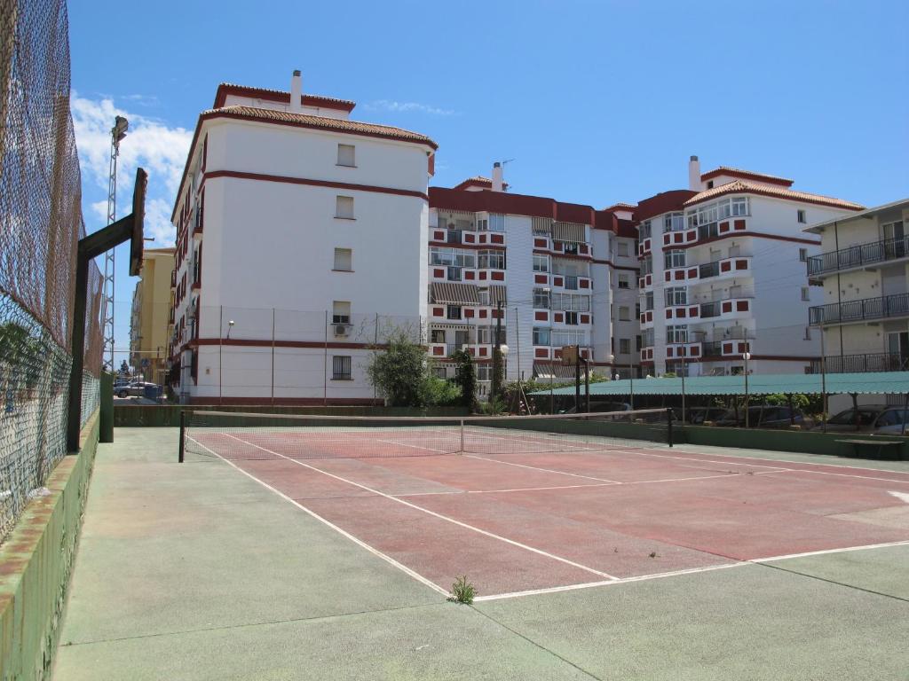 Tenis a/nebo squash v ubytování El Rincón de Aldebarán nebo okolí