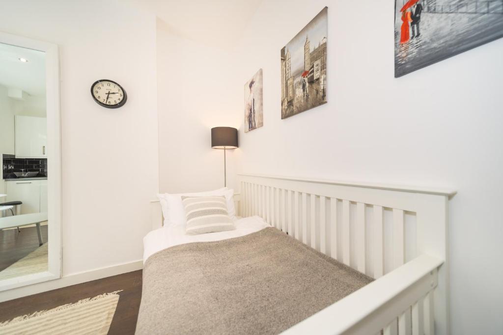 Central London Apartment - Great Location - One-Bedroom Apartment