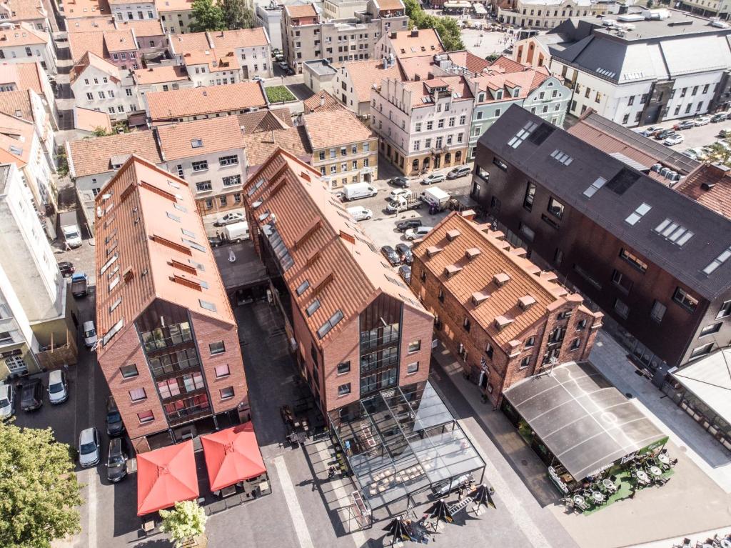 uma vista aérea de uma cidade com edifícios em Mieterlux 22 em Klaipeda