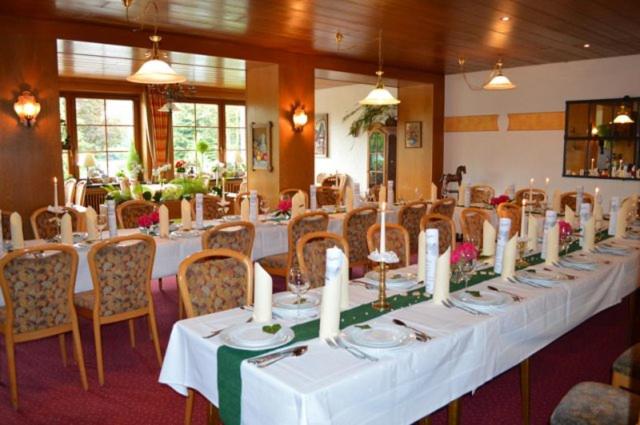 Restaurace v ubytování Hotel "Woiler Hof" garni