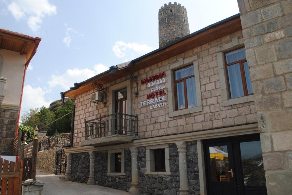 Budova, kde se hotel nachází