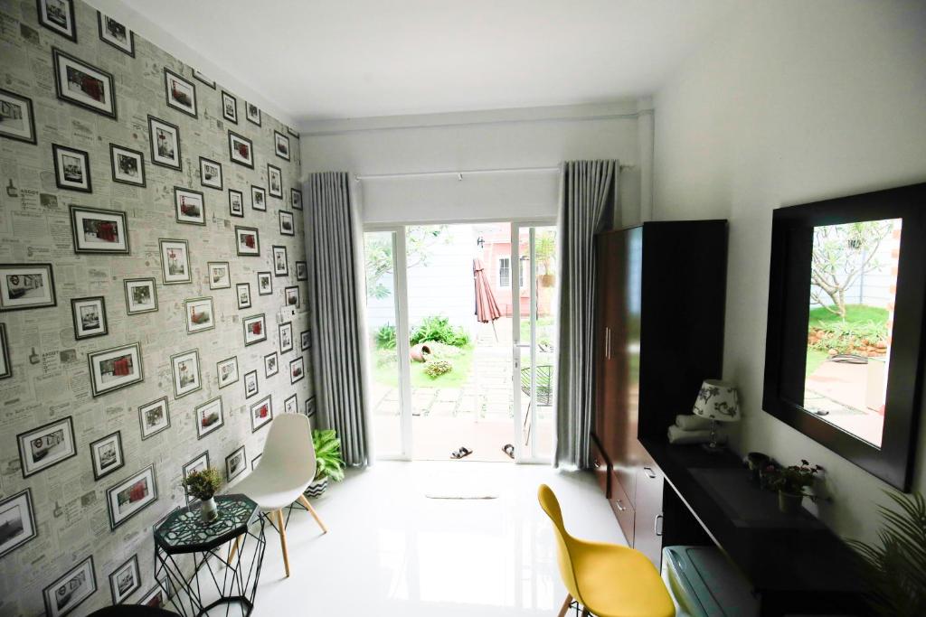TV a/nebo společenská místnost v ubytování Zan HomeStay