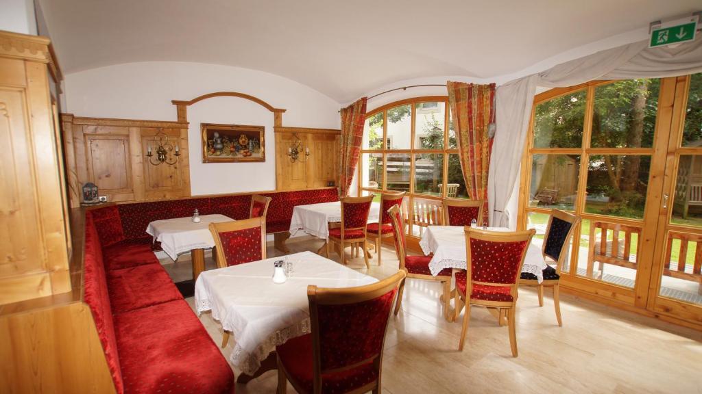 Posedenie v ubytovaní Hotel Garni Obermair