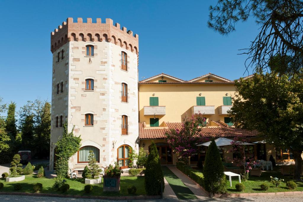 Budova, kde se hotel nachází