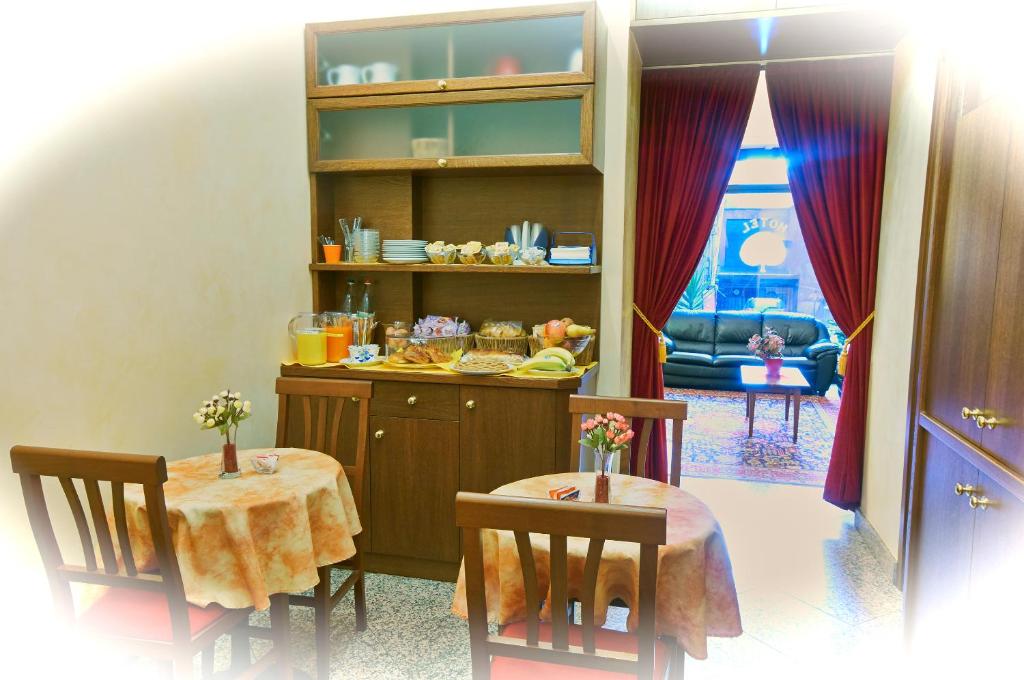 Fotografie z fotogalerie ubytování Hotel Pavone v Miláně