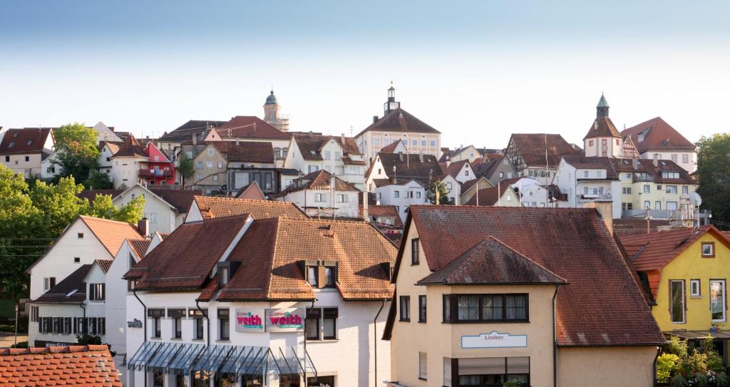 Nespecifikovaný výhled na destinaci Hechingen nebo výhled na město při pohledu z penzionu