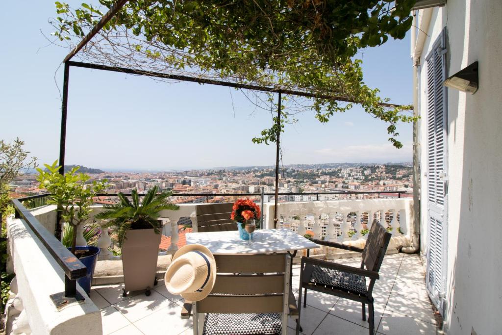 Balkón nebo terasa v ubytování Le Panoramic Boutique Hôtel