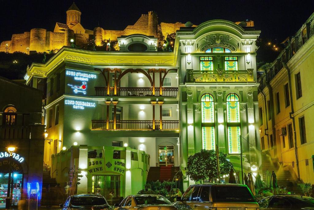 Budova, kde se hotel nachází