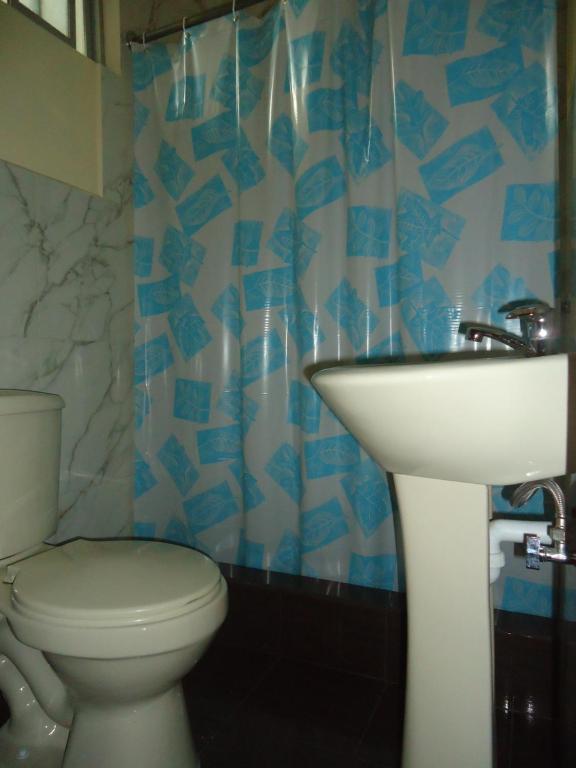 Koupelna v ubytování Hostal Bolívar Inn