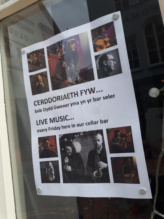 Fotografie z fotogalerie ubytování Ty Glyndwr Bunkhouse, Bar and cafe v destinaci Caernarfon