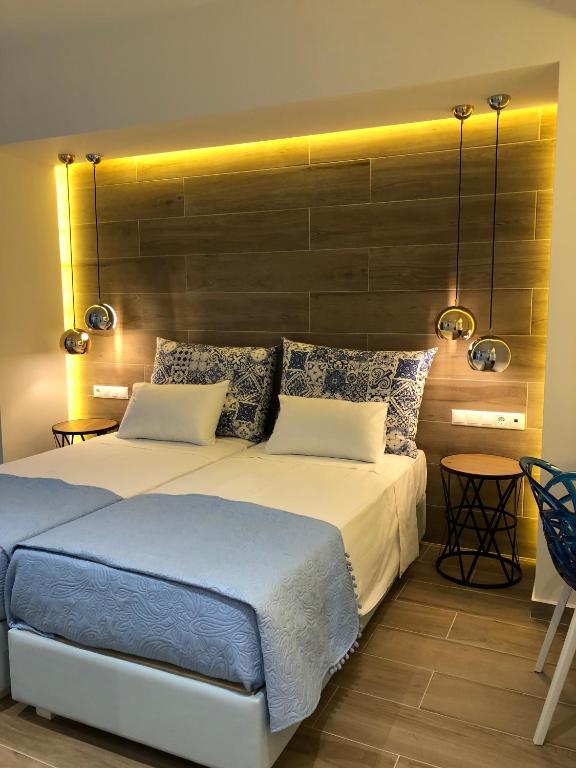 Elpida Beach Studios - 7