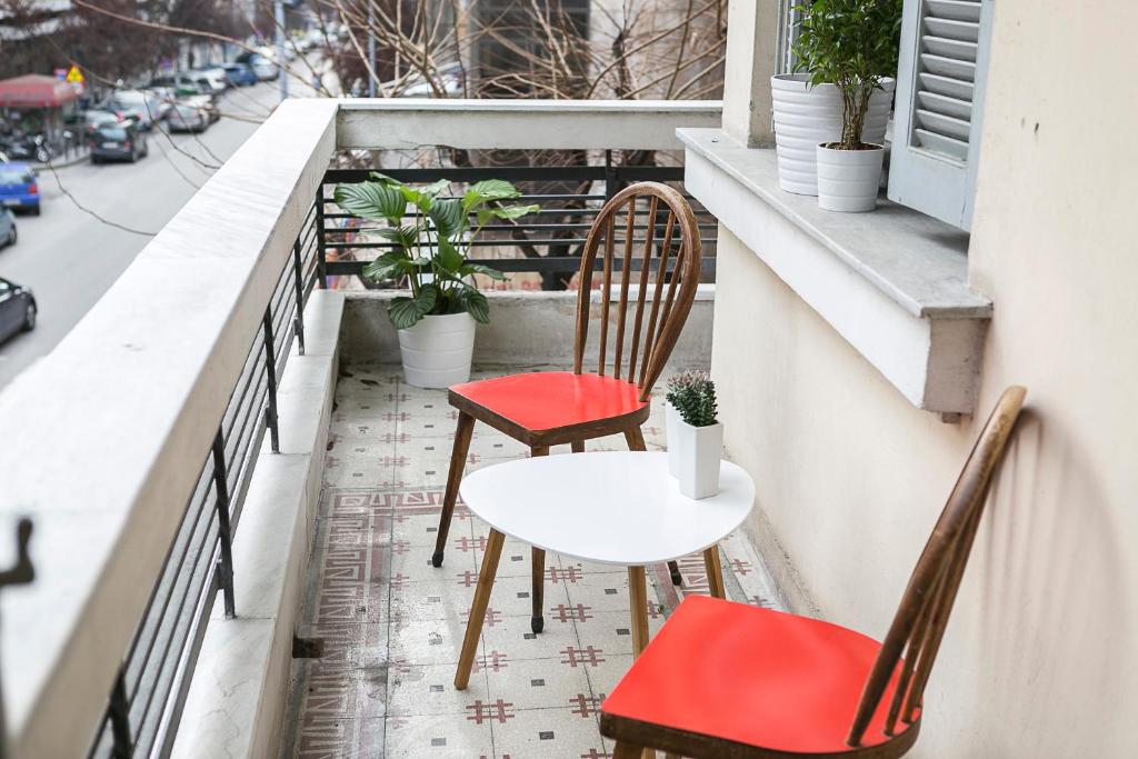 Balkón alebo terasa v ubytovaní Authentic Retro Flat in City Center #FeelsLikeHome